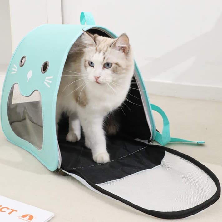 ペット キャリーバッグ 猫用 ネコ顔デザイン 通気性抜群 軽量ペットリュック